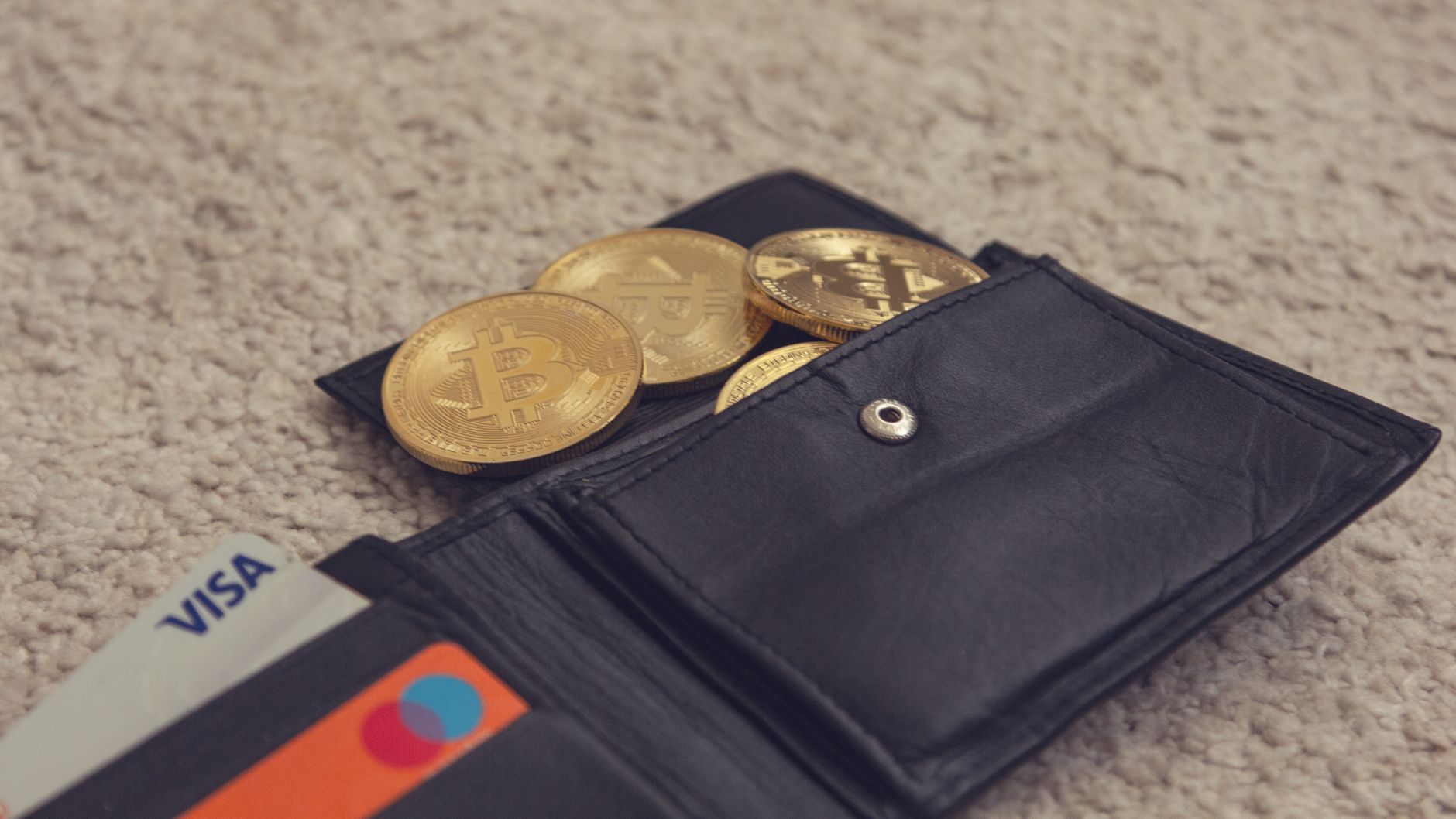 Cartes et cryptomonnaies pour paiements de casino en ligne